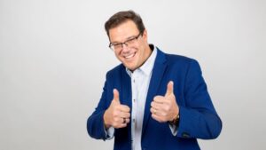 Meet Martin - Expert Facilitator - Coach to Facilitator - Train the trainer - Teach Leadership Workshops